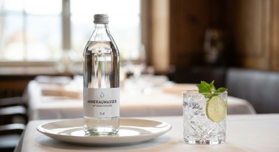 Mineralwasser (mit Kohlensäure)