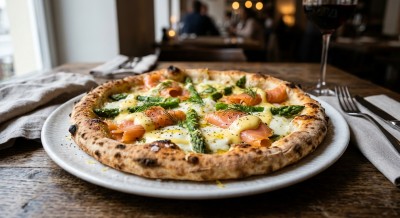 Pizza Asparagi al Salmone