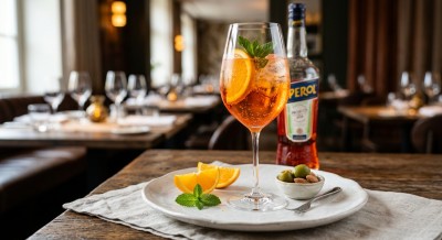 Aperol + Prosecco